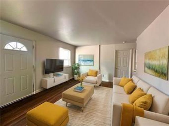 4714 Norton Avenue, Kansas City, MO 64130