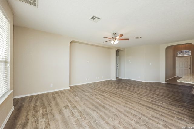 10918 MUSTANG OAK DR, San Antonio, TX 78254