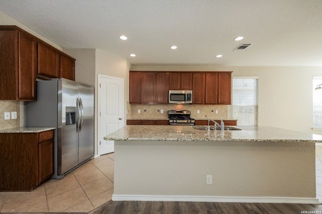 10918 MUSTANG OAK DR, San Antonio, TX 78254