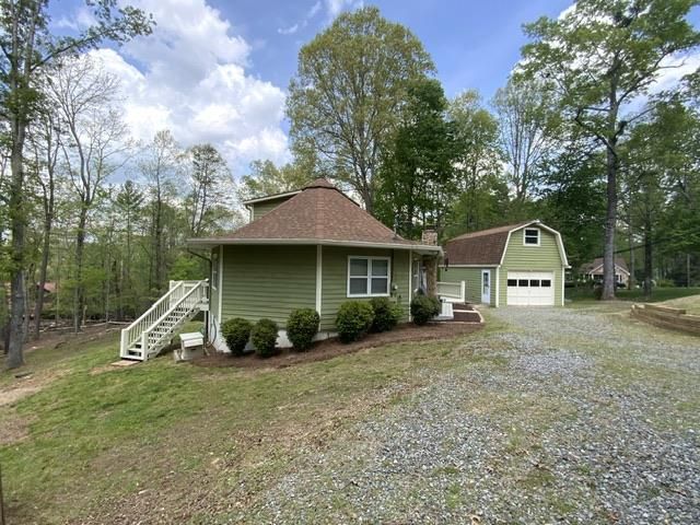 426 Shenendoa Dr., Ellijay, GA 30540