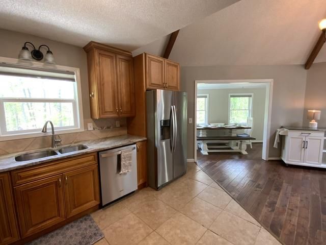 426 Shenendoa Dr., Ellijay, GA 30540