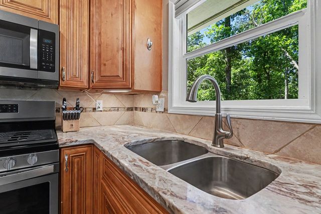 426 Shenendoa Dr., Ellijay, GA 30540