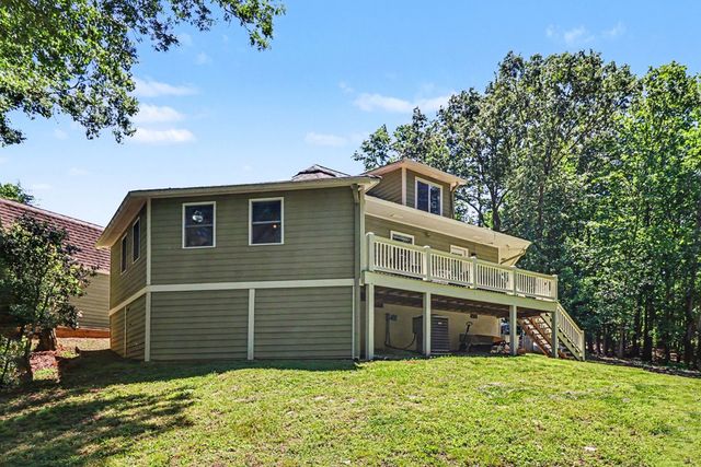 426 Shenendoa Dr., Ellijay, GA 30540