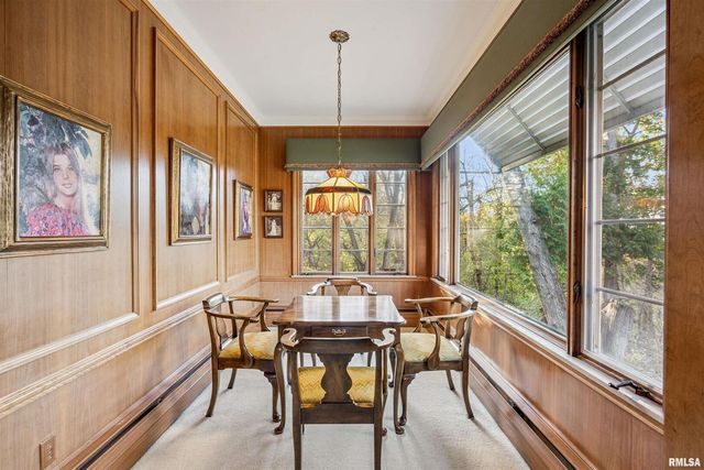 500 54TH Street A, Moline, IL 61265