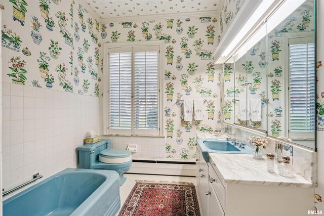 500 54TH Street A, Moline, IL 61265