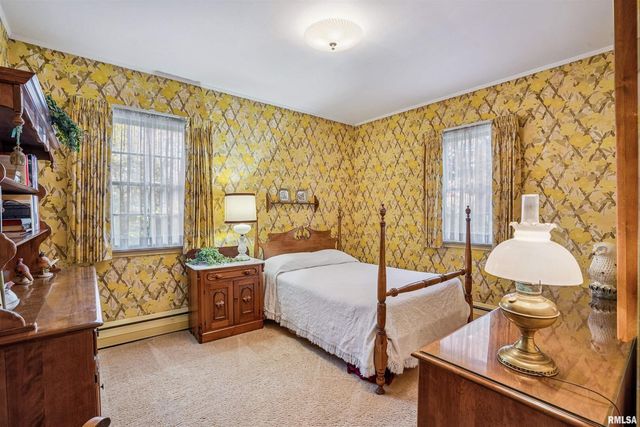 500 54TH Street A, Moline, IL 61265