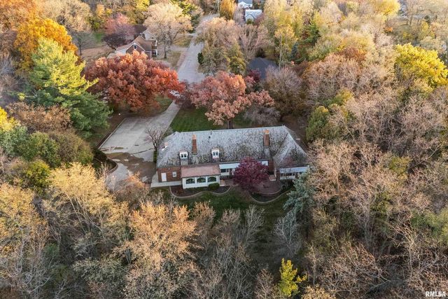 500 54TH Street A, Moline, IL 61265