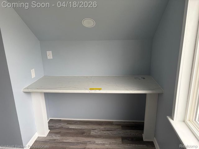 3006 Arizona Avenue, Flint, MI 48506
