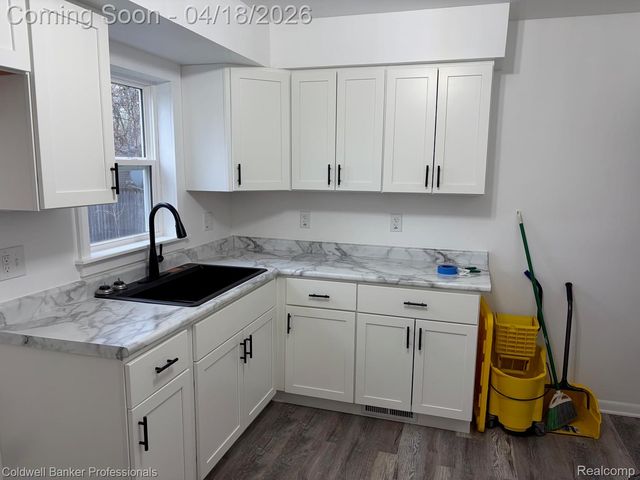 3006 Arizona Avenue, Flint, MI 48506