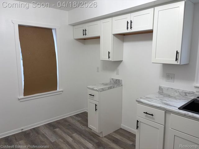 3006 Arizona Avenue, Flint, MI 48506