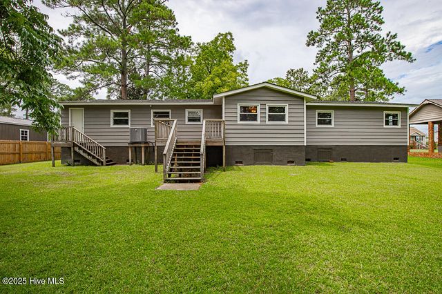422 Lamont Street, Belhaven, NC 27810