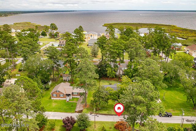 422 Lamont Street, Belhaven, NC 27810