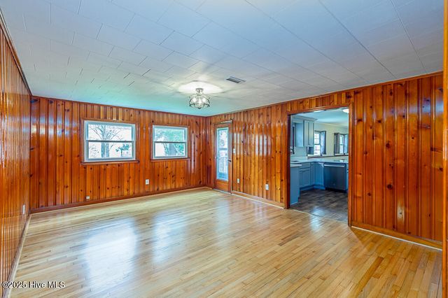 422 Lamont Street, Belhaven, NC 27810