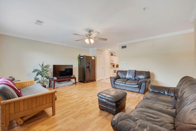 1725 Harvey Mitchell Parkway S 1814, College Station, TX 77840