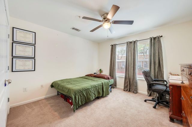 1725 Harvey Mitchell Parkway S 1814, College Station, TX 77840