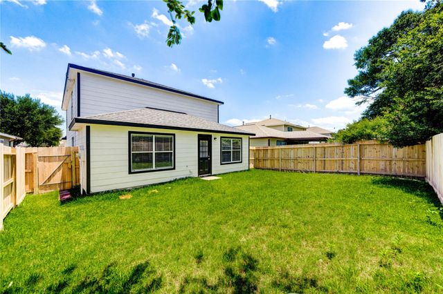 1810 Adobe Stone Drive, Humble, TX 77396