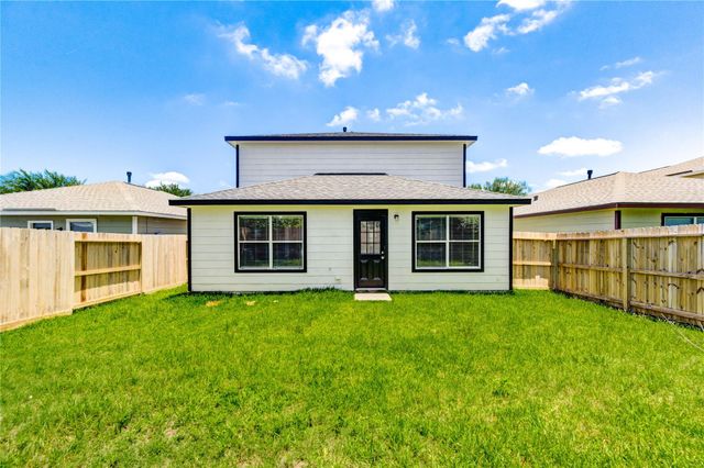 1810 Adobe Stone Drive, Humble, TX 77396