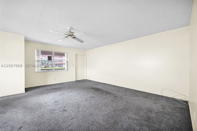 5300 Washington St R110, Hollywood, FL 33021