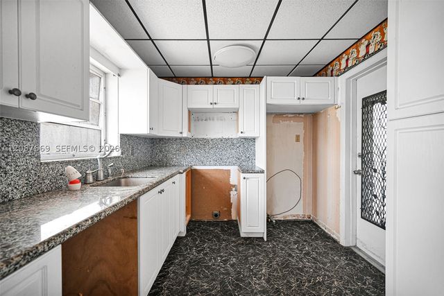 5300 Washington St R110, Hollywood, FL 33021