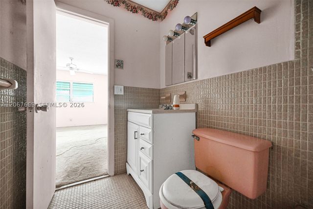5300 Washington St R110, Hollywood, FL 33021