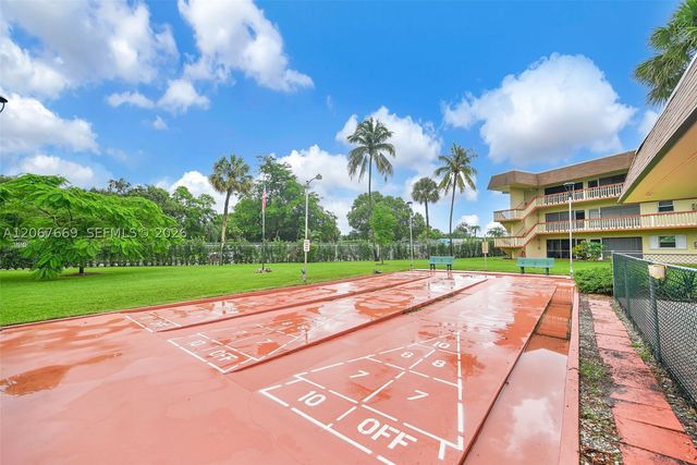 5300 Washington St R110, Hollywood, FL 33021