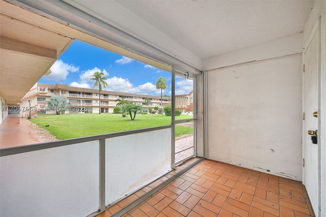 5300 Washington St R110, Hollywood, FL 33021