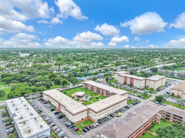 5300 Washington St R110, Hollywood, FL 33021