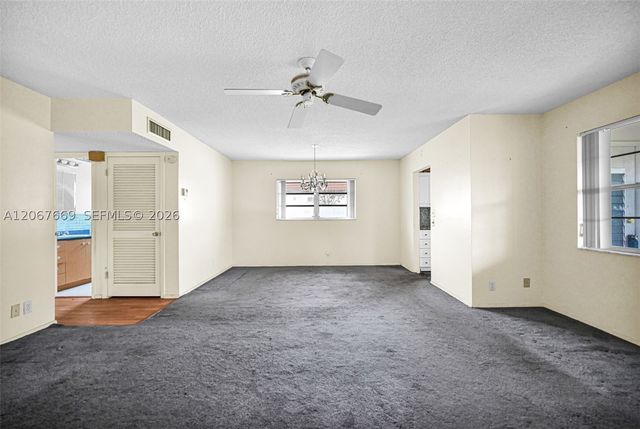 5300 Washington St R110, Hollywood, FL 33021