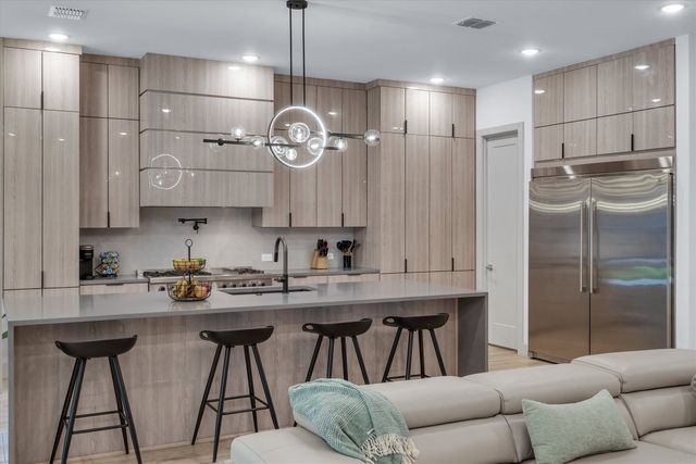 7519 Robin Road, Dallas, TX 75209