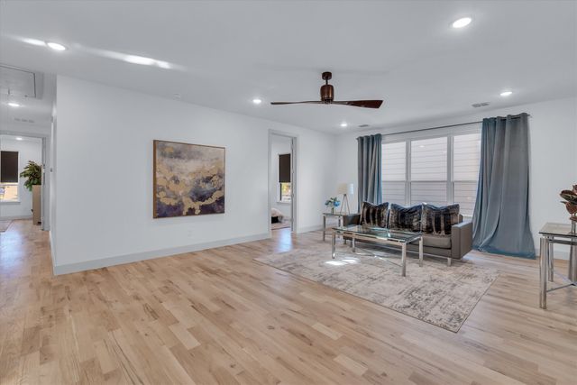 7519 Robin Road, Dallas, TX 75209