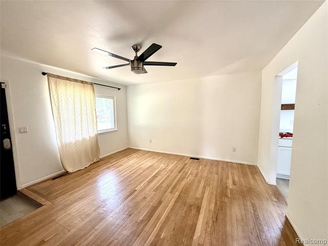 8220 Rivard Avenue, Warren, MI 48089