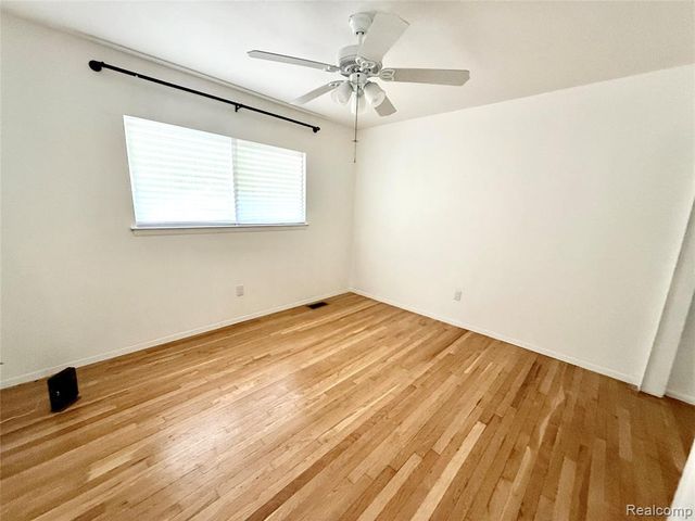 8220 Rivard Avenue, Warren, MI 48089