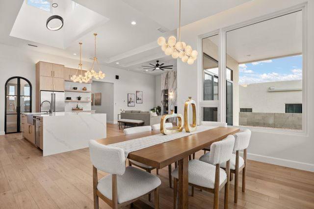 1232 21st Avenue SE, Rio Rancho, NM 87124