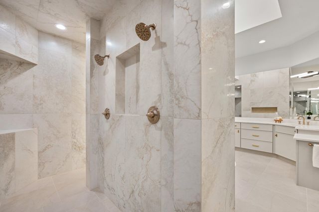 1232 21st Avenue SE, Rio Rancho, NM 87124