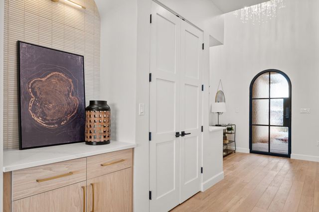 1232 21st Avenue SE, Rio Rancho, NM 87124