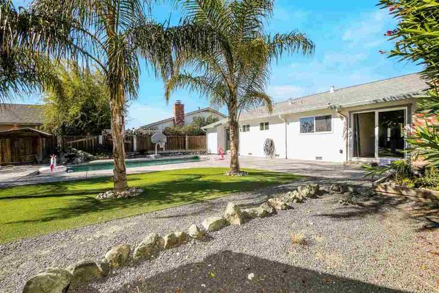 5 Terranova Dr, Antioch, CA 94509