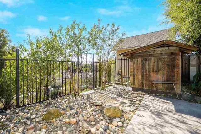 5 Terranova Dr, Antioch, CA 94509