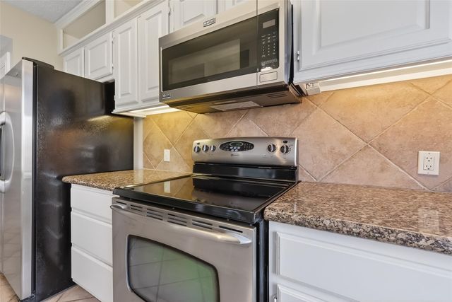 14655 Champion Forest Drive 502, Houston, TX 77069