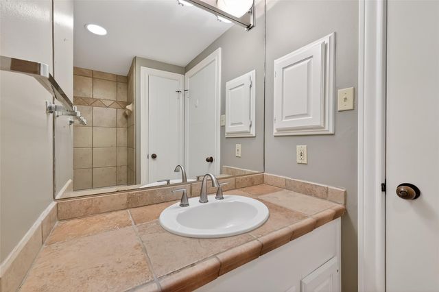 14655 Champion Forest Drive 502, Houston, TX 77069