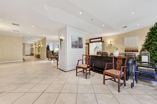 14655 Champion Forest Drive 502, Houston, TX 77069