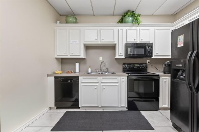 14655 Champion Forest Drive 502, Houston, TX 77069