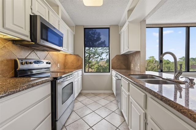 14655 Champion Forest Drive 502, Houston, TX 77069