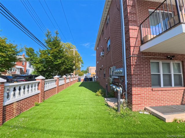 220-03 64th Avenu 1FL, Oakland Gardens, NY 11364
