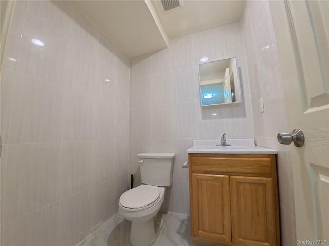 220-03 64th Avenu 1FL, Oakland Gardens, NY 11364
