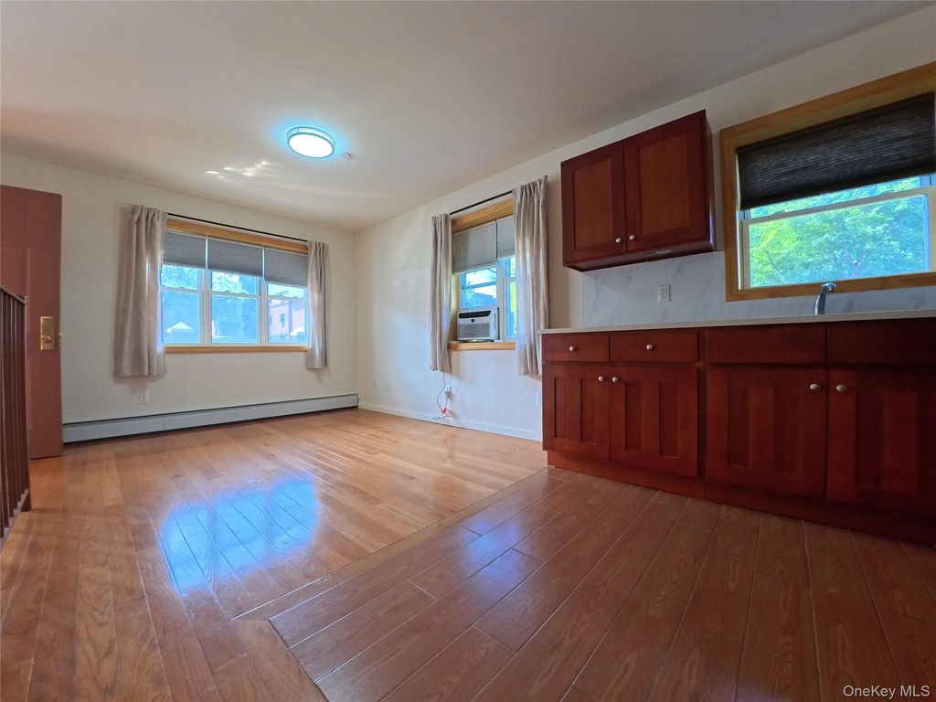 220-03 64th Avenu 1FL, Oakland Gardens, NY 11364