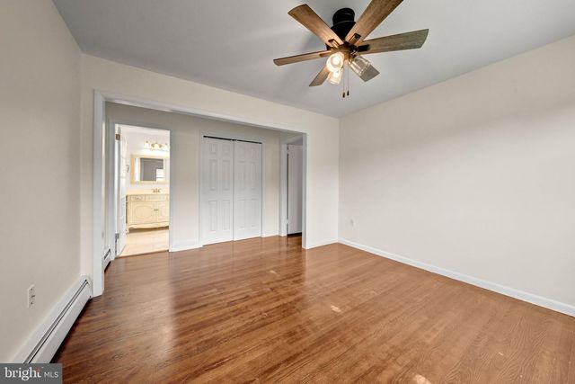 20212 BROAD RUN DR, Sterling, VA 20165