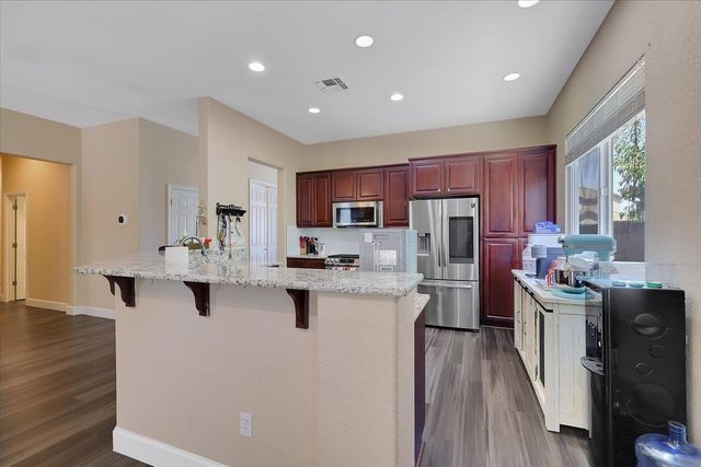 1254 Jewelflower St, Plumas Lake, CA 95961