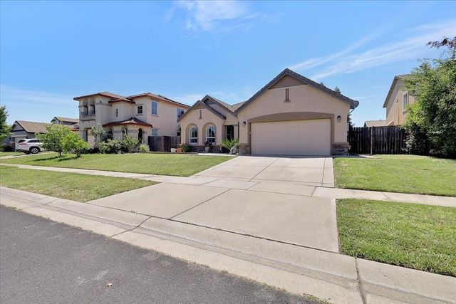 1254 Jewelflower St, Plumas Lake, CA 95961