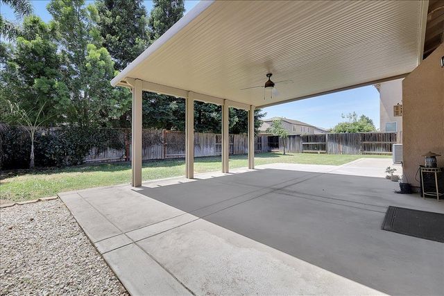 1254 Jewelflower St, Plumas Lake, CA 95961