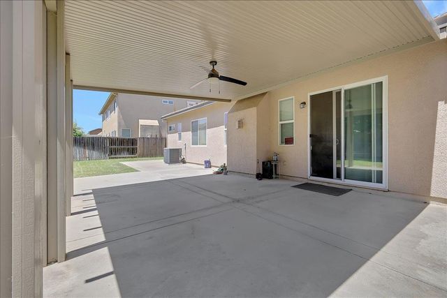 1254 Jewelflower St, Plumas Lake, CA 95961